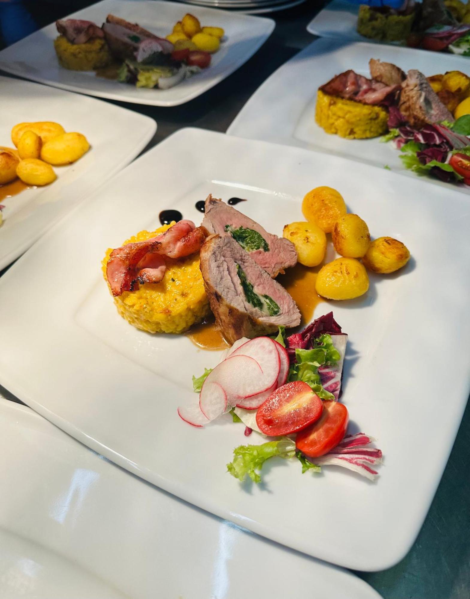 Raketa Residence, Restaurant & Hotel Prievidza Esterno foto